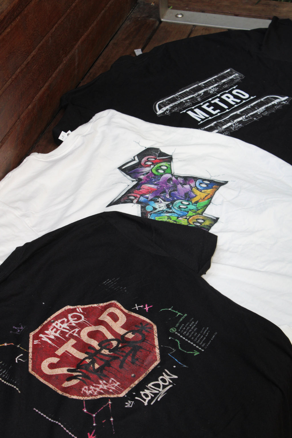 Metro STOP sign TEE